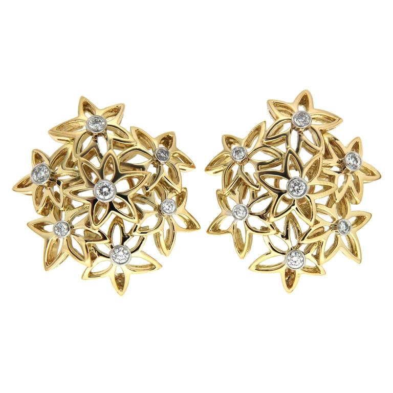 Diamond gold Flower earrings at 1stDibs