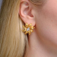 Mid Century Italian 18K Gold Sunflower Earrings with 0.70ct Diamonds
