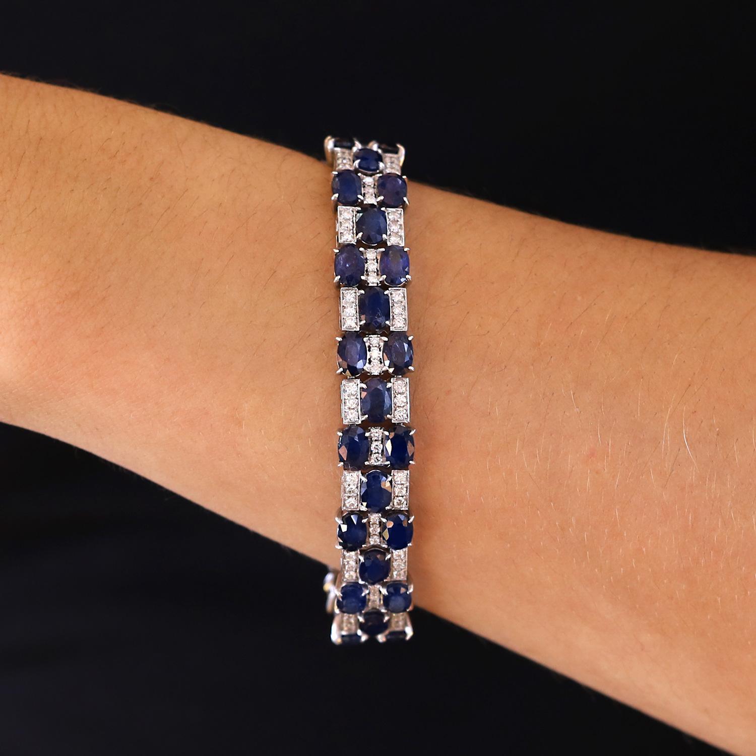 Pulsera damero de zafiro y diamantes de 25 quilates de mediados de siglo Corte oval en venta