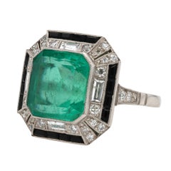 Nuevo Anillo Art Decó de Ónice y Diamante Esmeralda Colombiana de 6,52 Quilates Certificado por GIA
