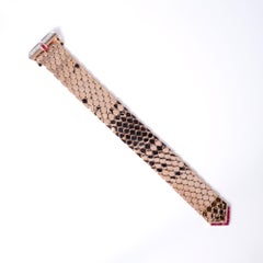 Bracciale retrò con fibbia larga in oro rosa 14k con rubini e diamanti