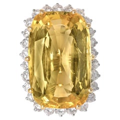Antik-Ring mit einem 35-Karat-gelben Saphir (GIA, nicht erhitzt) und Diamant-Halo, 1970er Jahre