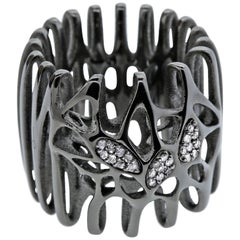 FLOWEN Anillo de cóctel Radix de plata de ley en rutenio negro con diamantes de hielo
