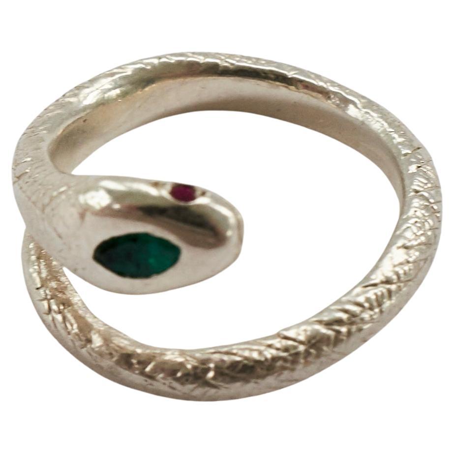 Smeraldo, rubino, oro bianco, anello a serpente, anello vittoriano da cocktail, anello animale J DAUPHIN

J DAUPHIN 