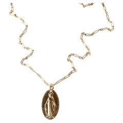 Chaîne collier médaille de la Vierge Marie en rubis et opale J Dauphin