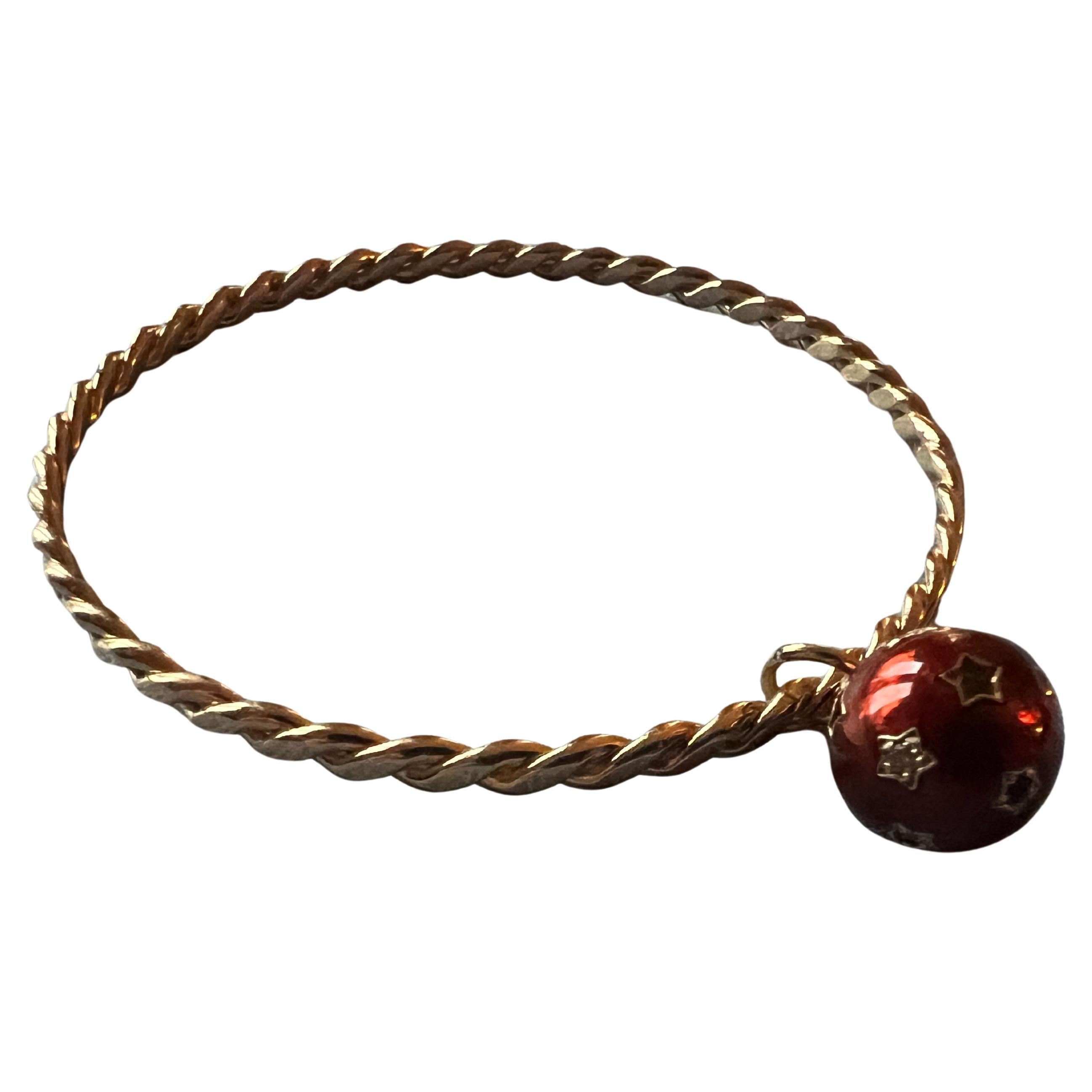 Contemporaneo Bracciale a forma di stella con diamante e smalto rosso in stile vittoriano in vendita