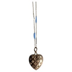 Collana a catena con diamante bianco e cuore in oro in stile vittoriano