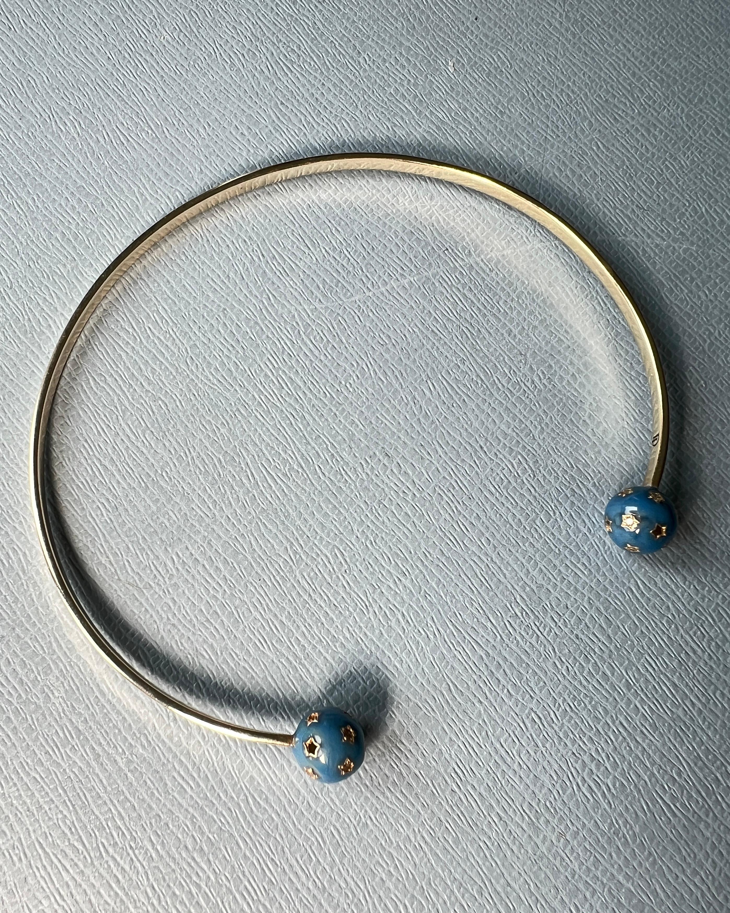 Girocollo di diamanti Vittoriano Smalto Blu Sfere di Stelle Diamanti Bianchi Neri in vendita 1