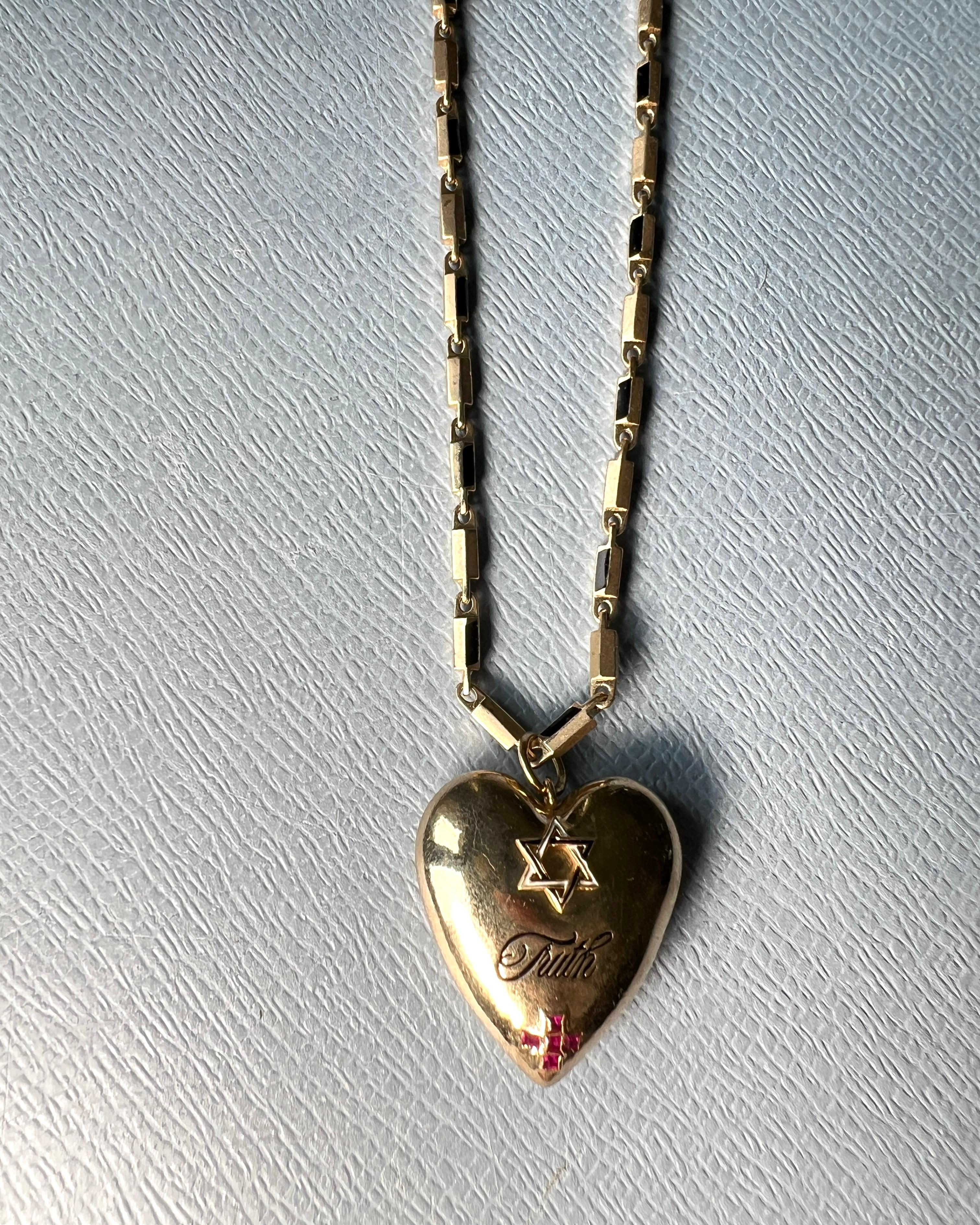 Rubí David Estrella Verdad Corazón Cruz Colgante Cadena Collar en Nuevo estado para la venta en Los Angeles, CA