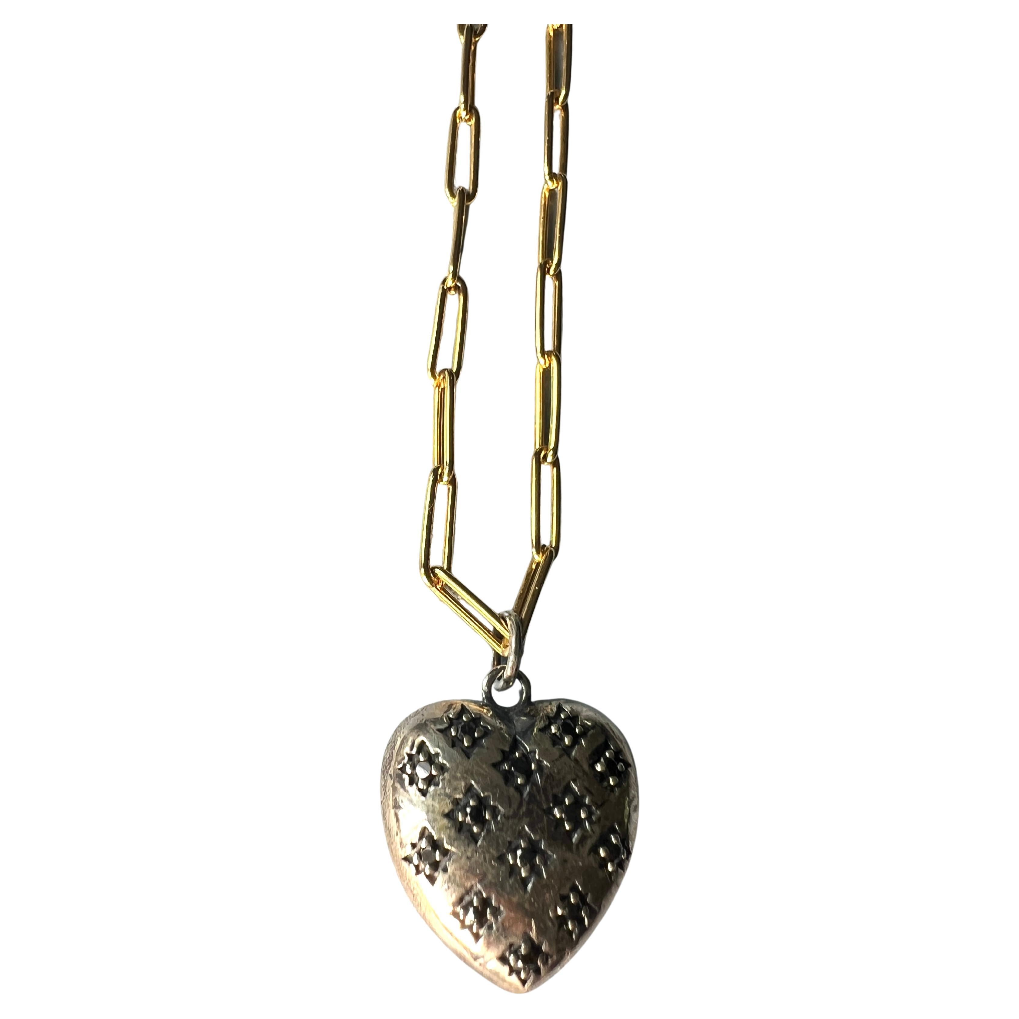 Pendentif en forme de cœur en diamant noir Collier à chaîne en argent en vente