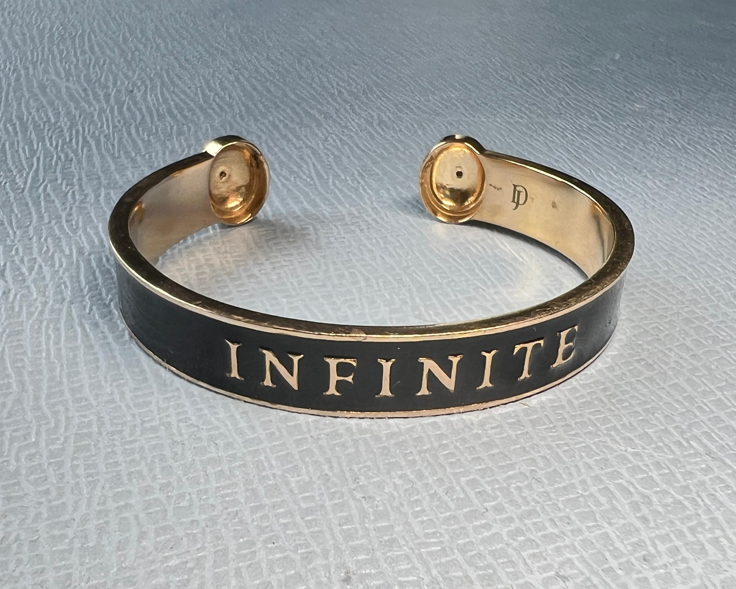 Pulsera de esmalte negro Flor de Lis de diamantes Infinite en venta 6