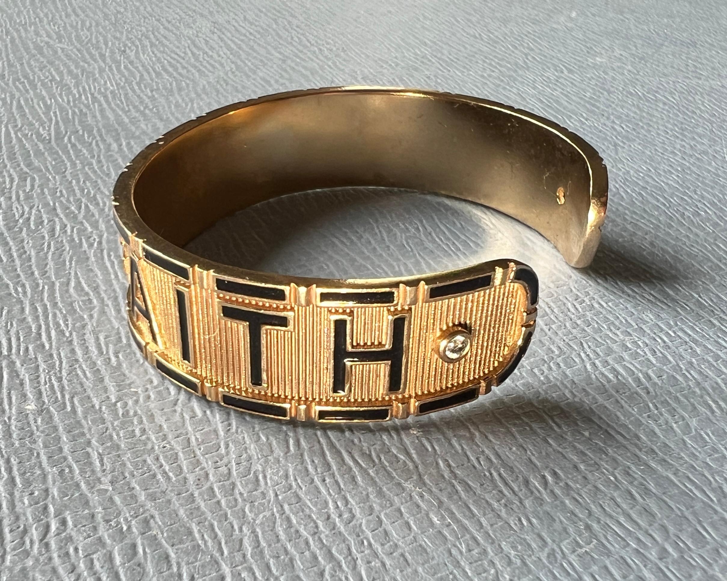 Vittoriano Diamante Verità Fede Cuore Bracciale Smalto Nero in vendita