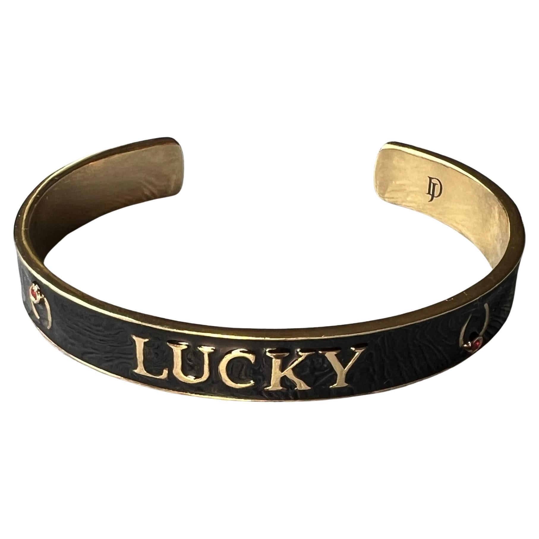 Bracelet manchette Ruby Lucky Horseshoe émail noir en vente
