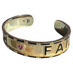 Bracelet manchette coeur rubis émail vérité foi
