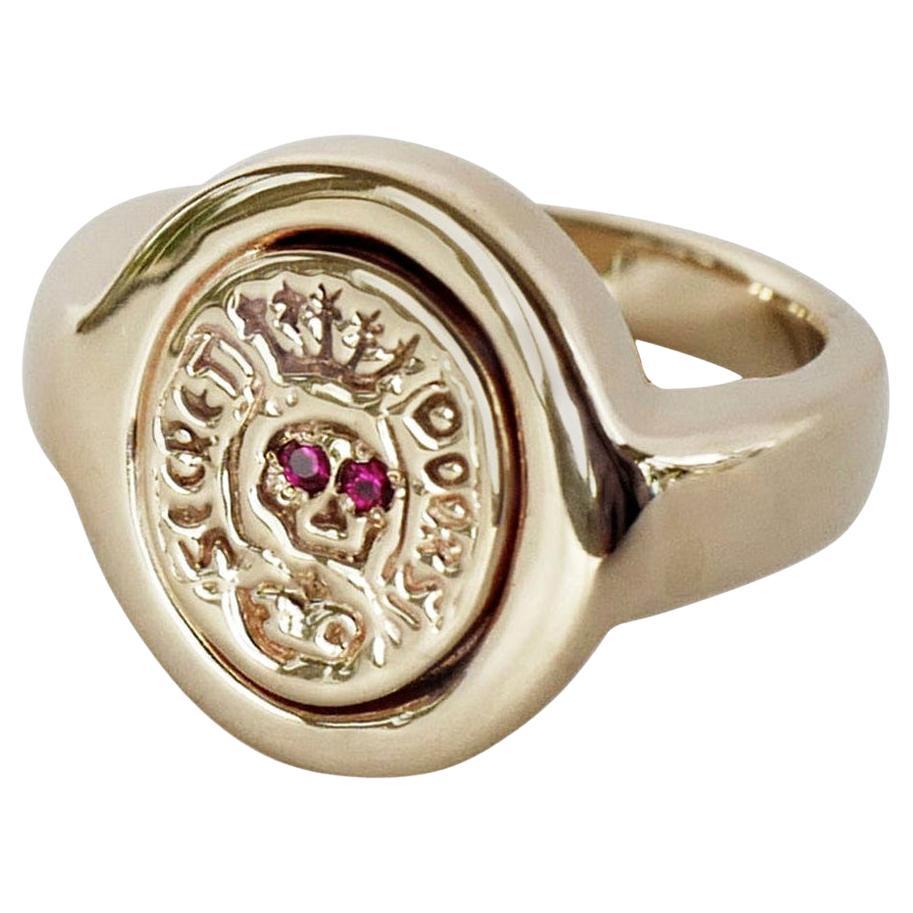 Anello con teschio di rubino in stile Memento Mori con cimiero in stile vittoriano