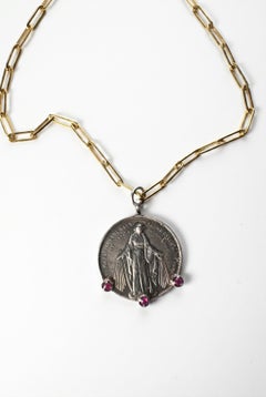 Collana con medaglia in argento con rubino: Madonna e San Giuseppe, argento, J Dauphin