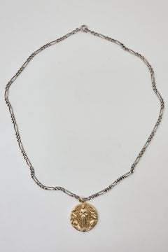 Collar de la Virgen María de oro con colgante en forma de medalla de tanzanita y cadena de plata vintage