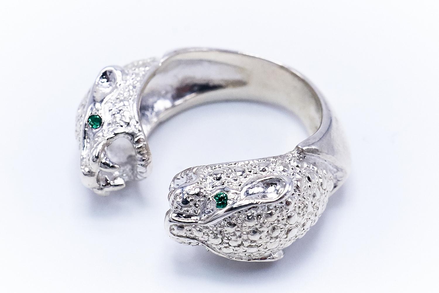 Emerald Double Head Jaguar Ring Sterling Silver Cocktail Statement Piece Animal Ring J Dauphin

J DAUPHIN Ring 