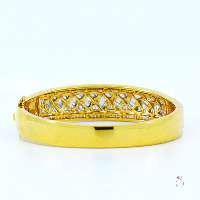 Women's 18 Karat Gold Diamond Bangle Bracelet, Round and Baguette Diamonds 2.48 Carat For Sale