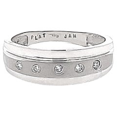 Herren-Ring aus Platin mit 5 Diamanten im Brillantschliff und Satin-Finish