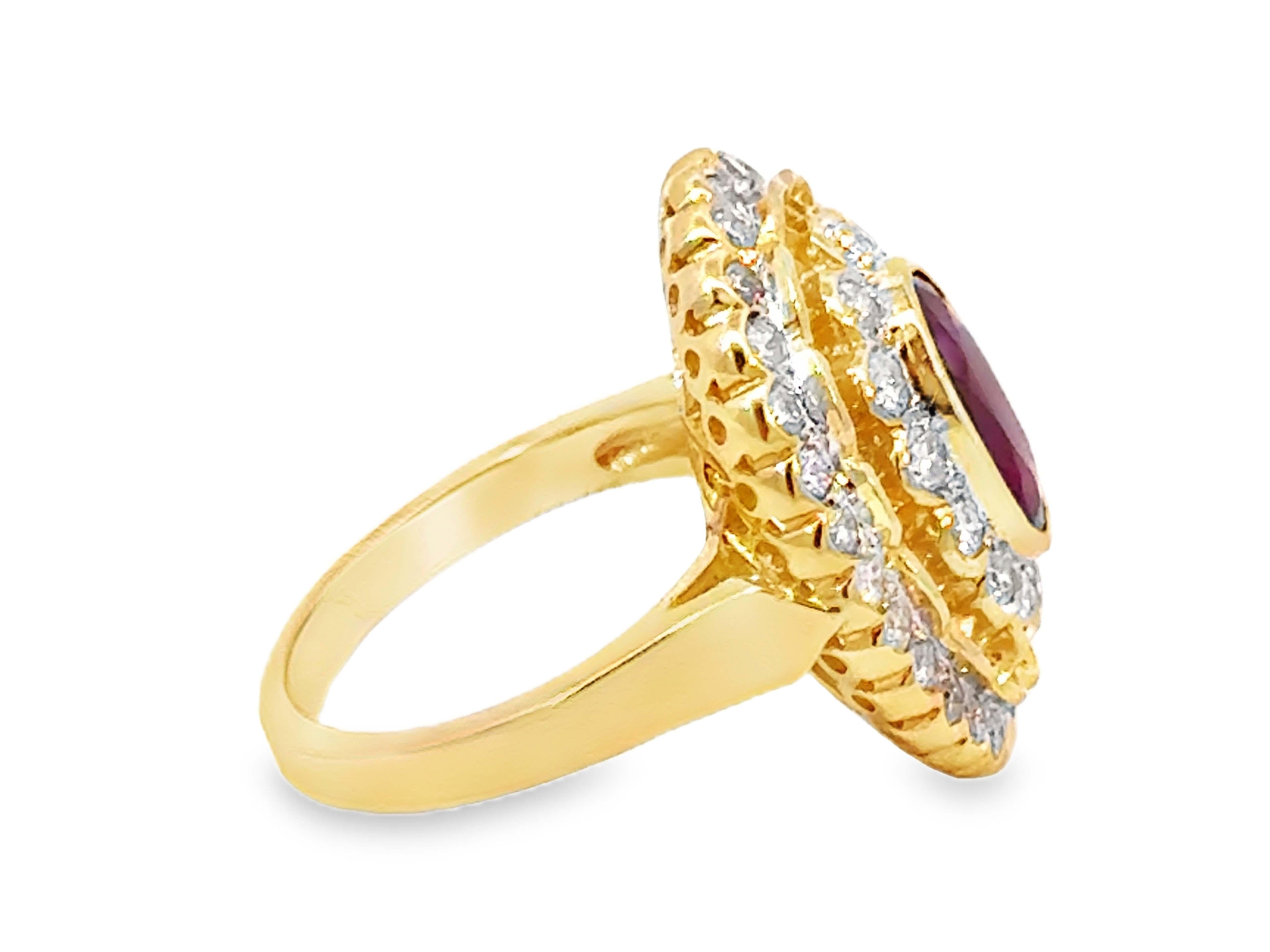 Bague ovale en or jaune 10k à double diamant et rubis rouge Neuf - En vente à Honolulu, HI