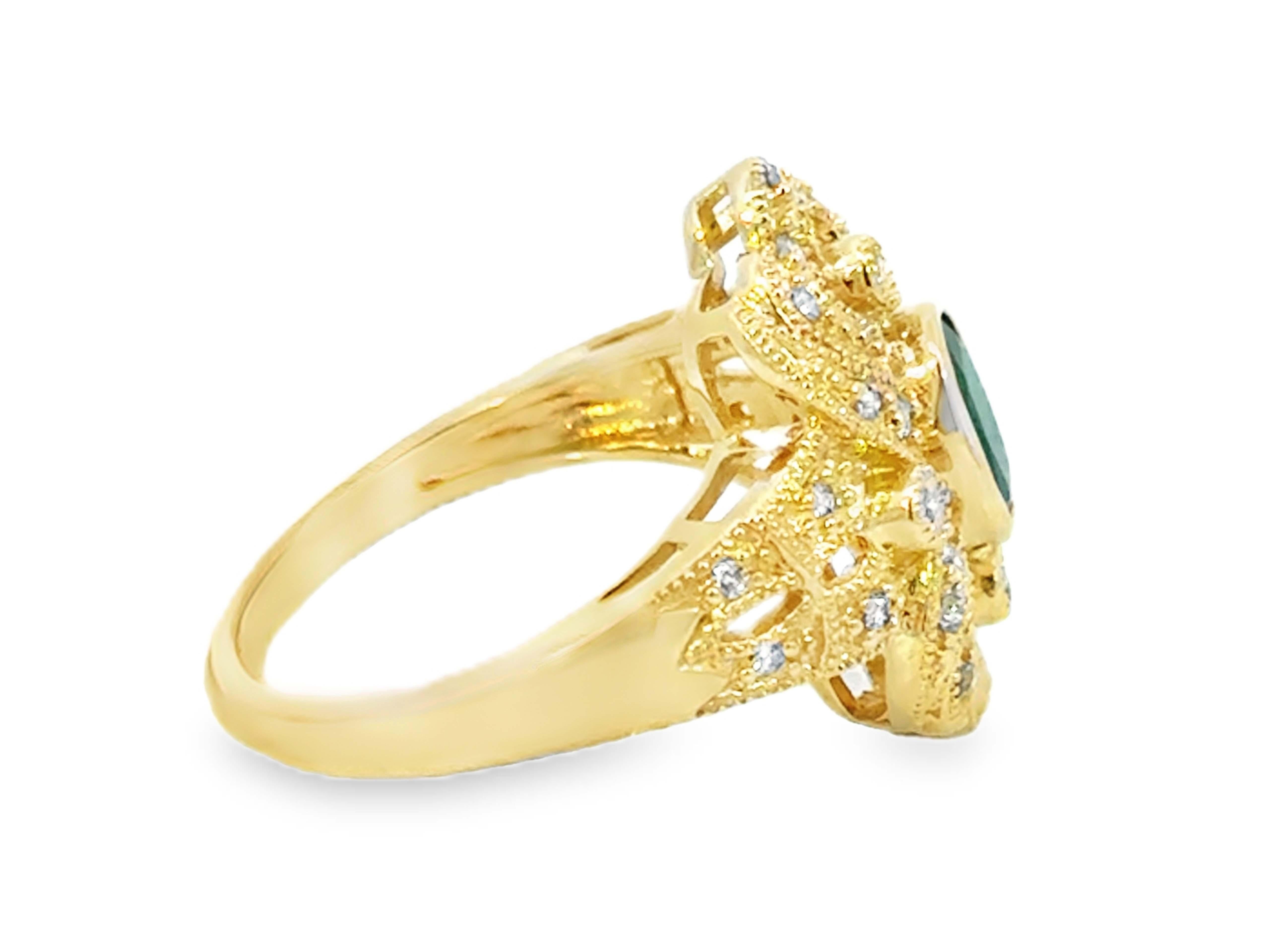 Bague en or jaune 14k avec émeraude verte ovale et diamant Unisexe en vente