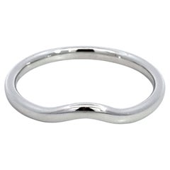 Tiffany & Co. Anillo de banda curvada Elsa Peretti, de platino