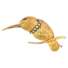 Vintage Diamond Hummingbird with Ruby Eye Brooch 18K Yellow Gold
