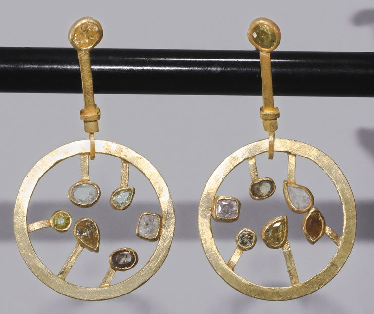 Fancy Color Diamonds 21-22k Gold Dangle Lever-Back Earrings Wedding Jewelry For Sale
