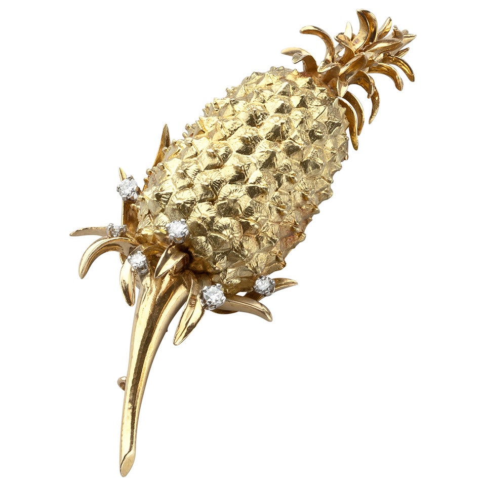 Tiffany & Co. Diamond Gold Pineapple Brooch For Sale
