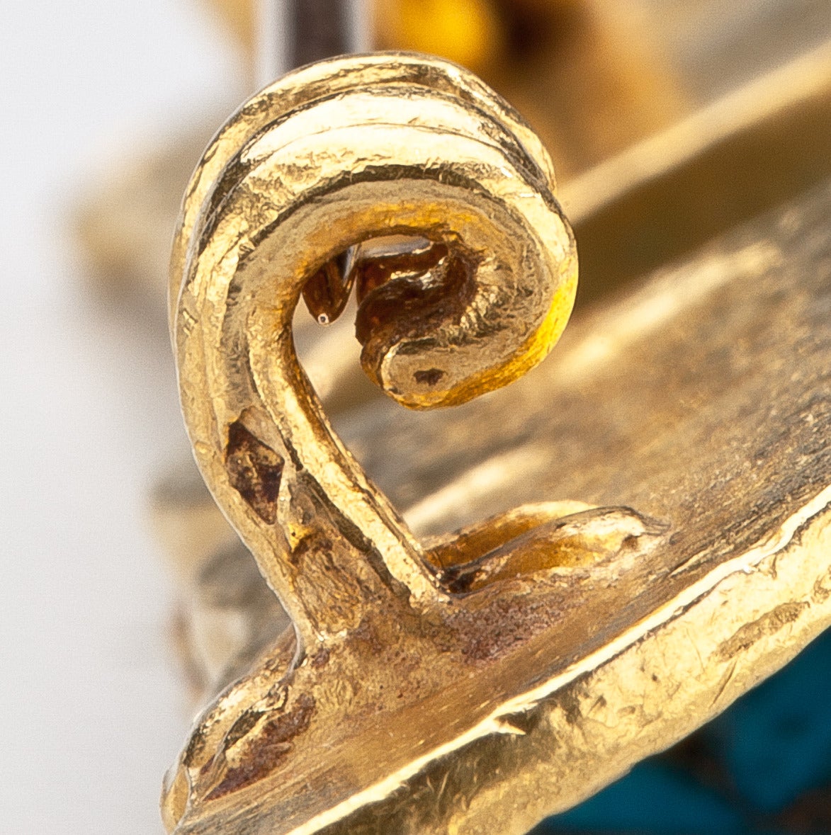 Women's Jule Wiese Antique Egyptian Revival Gold Scarab Brooch For Sale