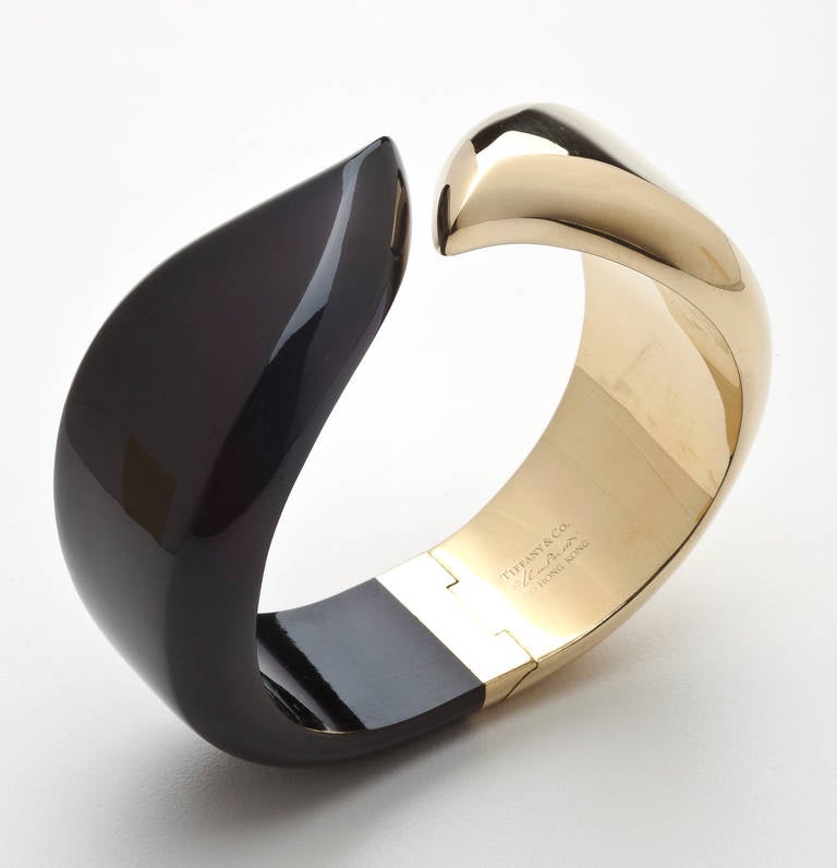 Modern Tiffany & Co. Elsa Peretti Onyx Gold Bracelet For Sale