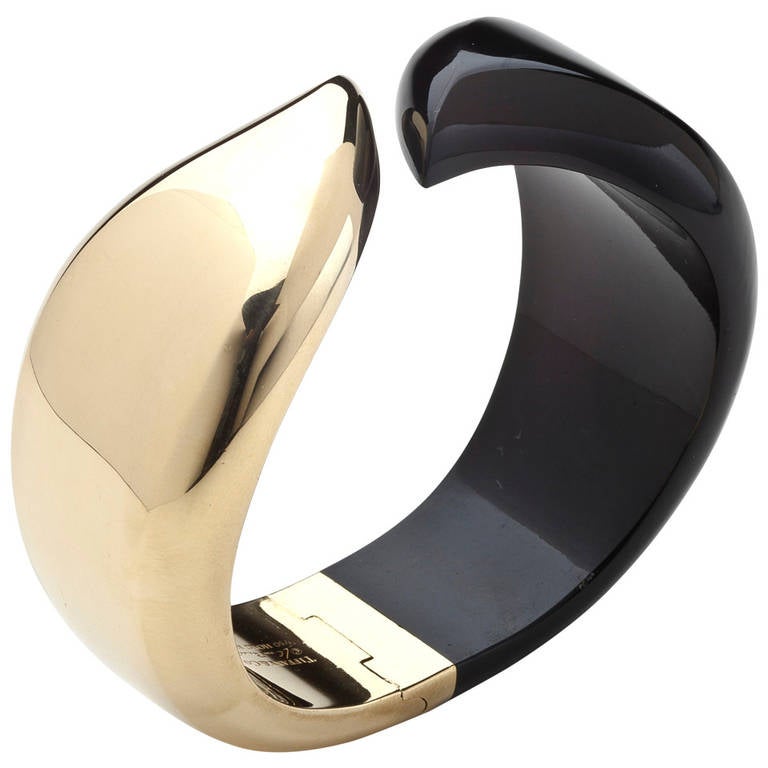 Tiffany & Co. Elsa Peretti Onyx Gold Bracelet For Sale