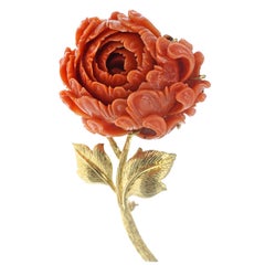 David Webb Coral Flower 18 Karat Gold Brooch