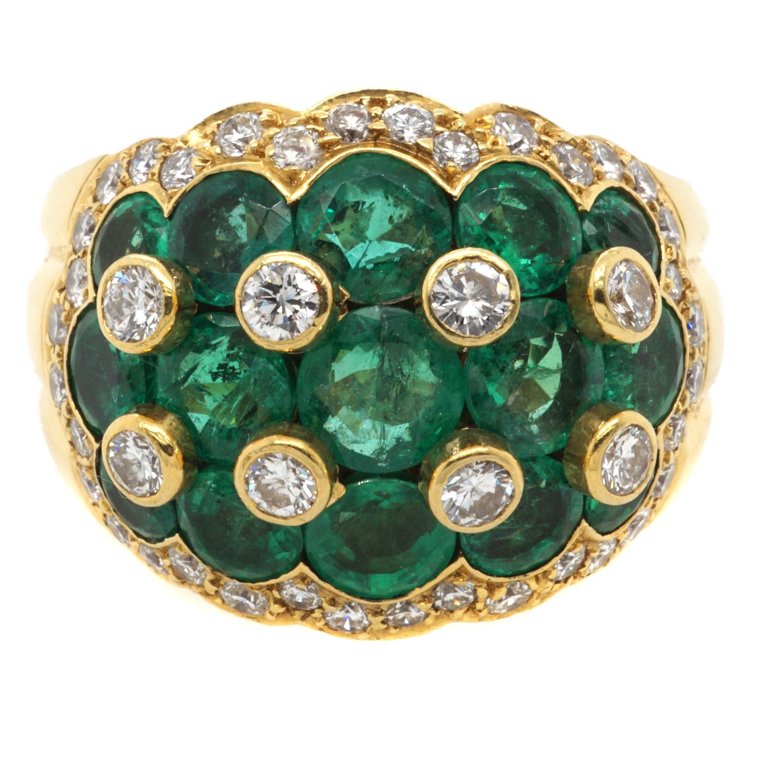Van Cleef & Arpels Emerald Diamond 18 Karat Gold Ring 2
