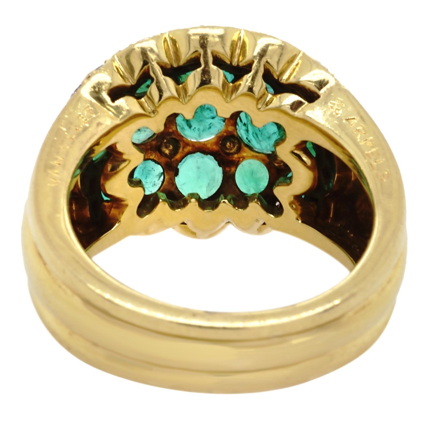 Van Cleef & Arpels Emerald Diamond 18 Karat Gold Ring 3