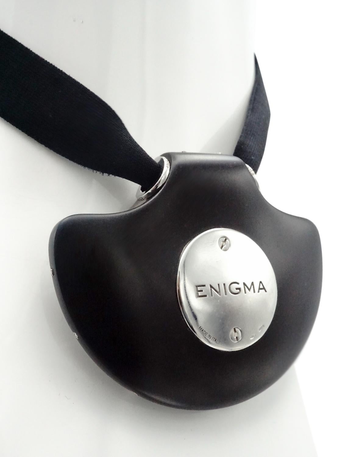 Enigma Diamond 18 Karat Gold Necklace For Sale 1