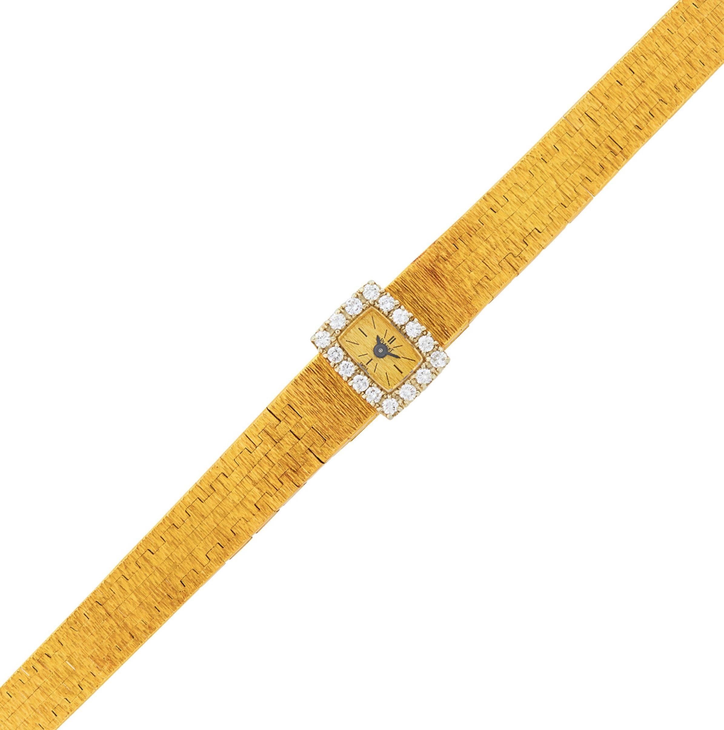 Orologio da polso meccanico Piaget in oro 18k e diamanti

Dettagli:
Meccanico a carica posteriore, quadrante rettangolare testurizzato in tonalità oro, indici e lancette neri, 16 diamanti rotondi da 0,55 ct., vetro di cristallo, diametro cassa 0,75