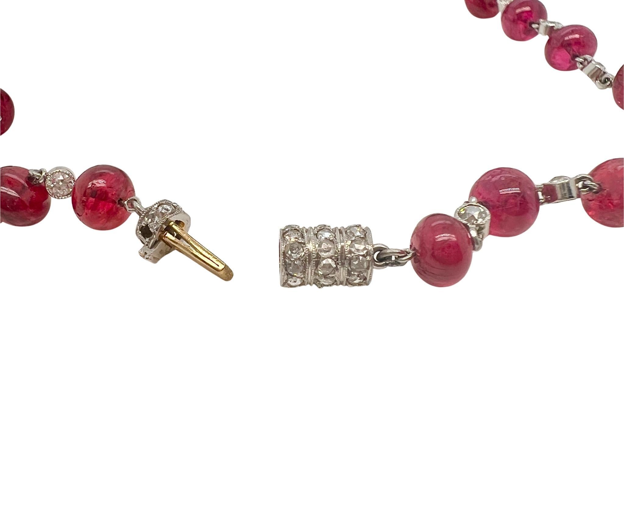 Perle Collier en platine, perles de spinelle rouge et franges de diamants en vente
