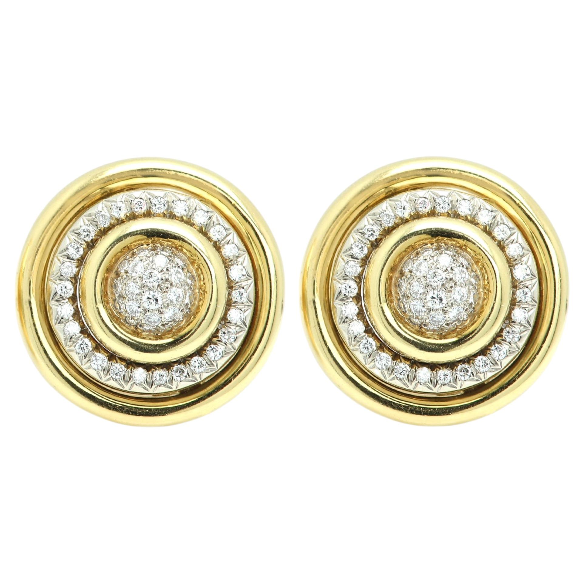 Pendientes de clip redondos vintage de Tiffany & Co., en oro y diamantes en venta