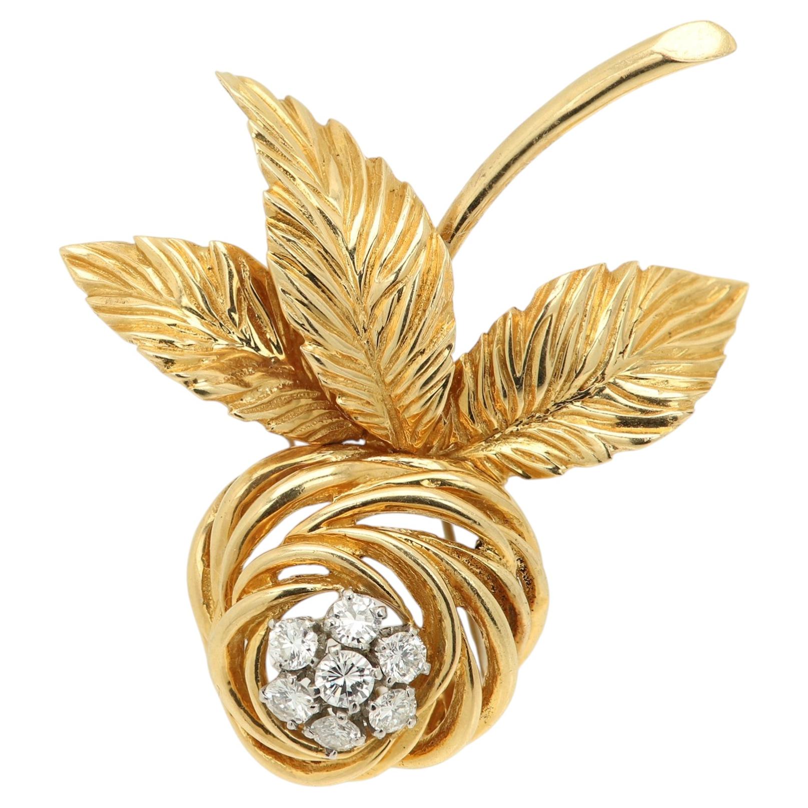 Van Cleef & Arpels 1960s Diamond Gold Flower Brooch Vintage