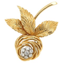 Van Cleef & Arpels 1960s Diamond Gold Flower Brooch Vintage