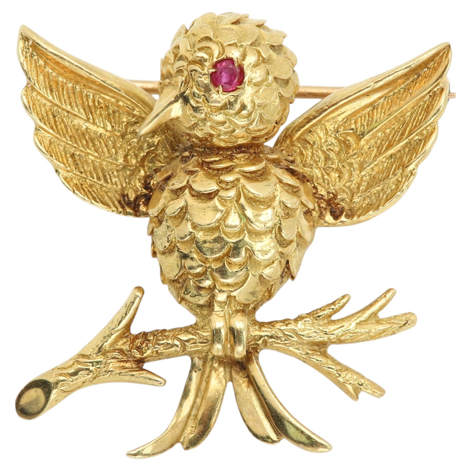 Tiffany & Co. Vintage Small Cute Bird Brooch 18k 1970's