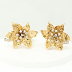 Boucheron Paris Vintage Clip-on Earrings 18k and Diamonds Flower Design