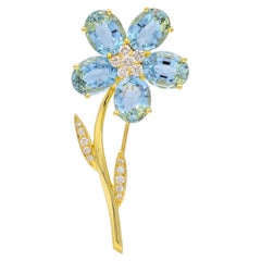 Vintage-Brosche von Tiffany & Co. aus 18-karätigem Gelbgold mit Aquamarin und Diamanten in Blumenform, ca. 1980