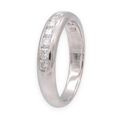 Tiffany & Co. Alianza Lucida Platinum con diamantes engastados en canal en forma de semicírculo, 4 mm, 0,55 ct