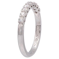 Tiffany & Co. Anello Forever Platinum con 9 pietre, a semicerchio, con diamanti rotondi, larghezza 2,2 mm