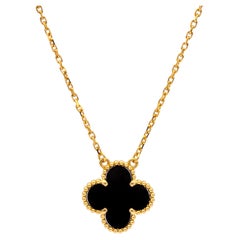 Van Cleef & Arpels Vintage Alhambra Onyx Necklace Pendant 18K Yellow Gold