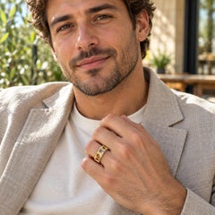 Tiffany & Co. Anillo «T True» de 8 mm, de oro amarillo de 18 quilates, talla 9,25