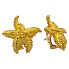 Tiffany & Co. Boucles d'oreilles vintage en or jaune 18 carats en forme d'étoile de mer texturée, 25 mm